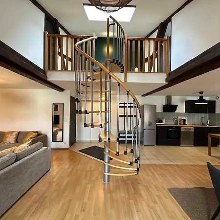 Champagne - Le Duplex - Le Loft - L'atelier - Le Cosy Apartment Epernay