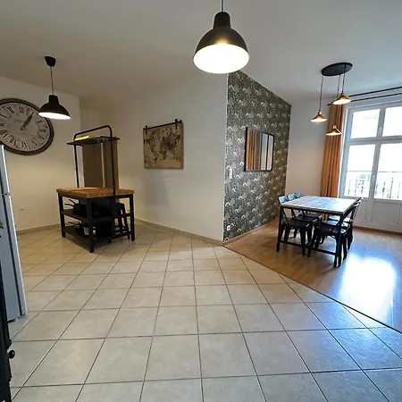 Champagne - Le Duplex - Le Loft - L'atelier - Le Cosy *