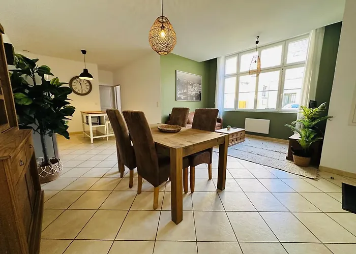 Champagne - Le Duplex - Le Loft - L'atelier - Le Cosy * エペルネー